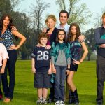 modern-family-whole-cast